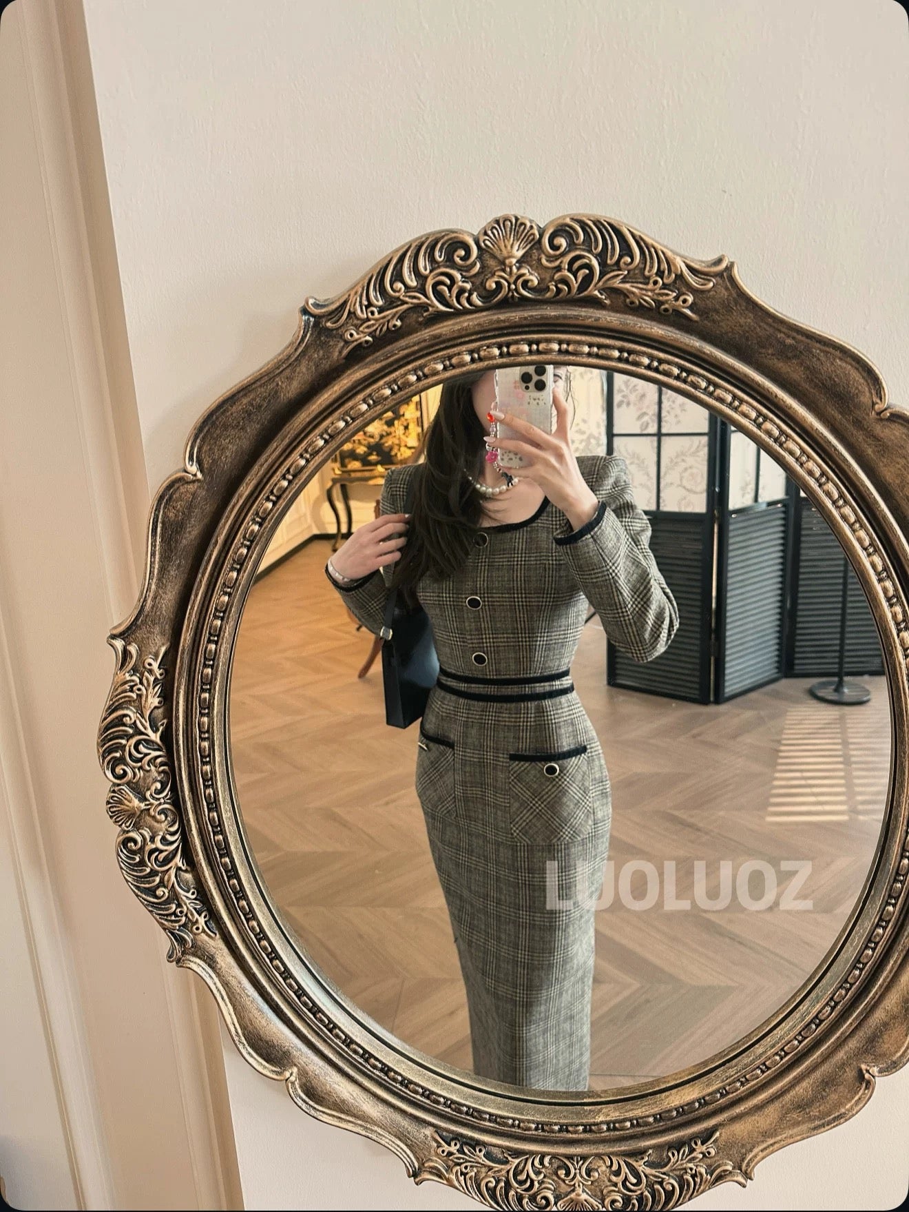 LUOLUOZ [Tea Mousse] Exquisite Color Blocking Waist-Slimming Long Dress JF111