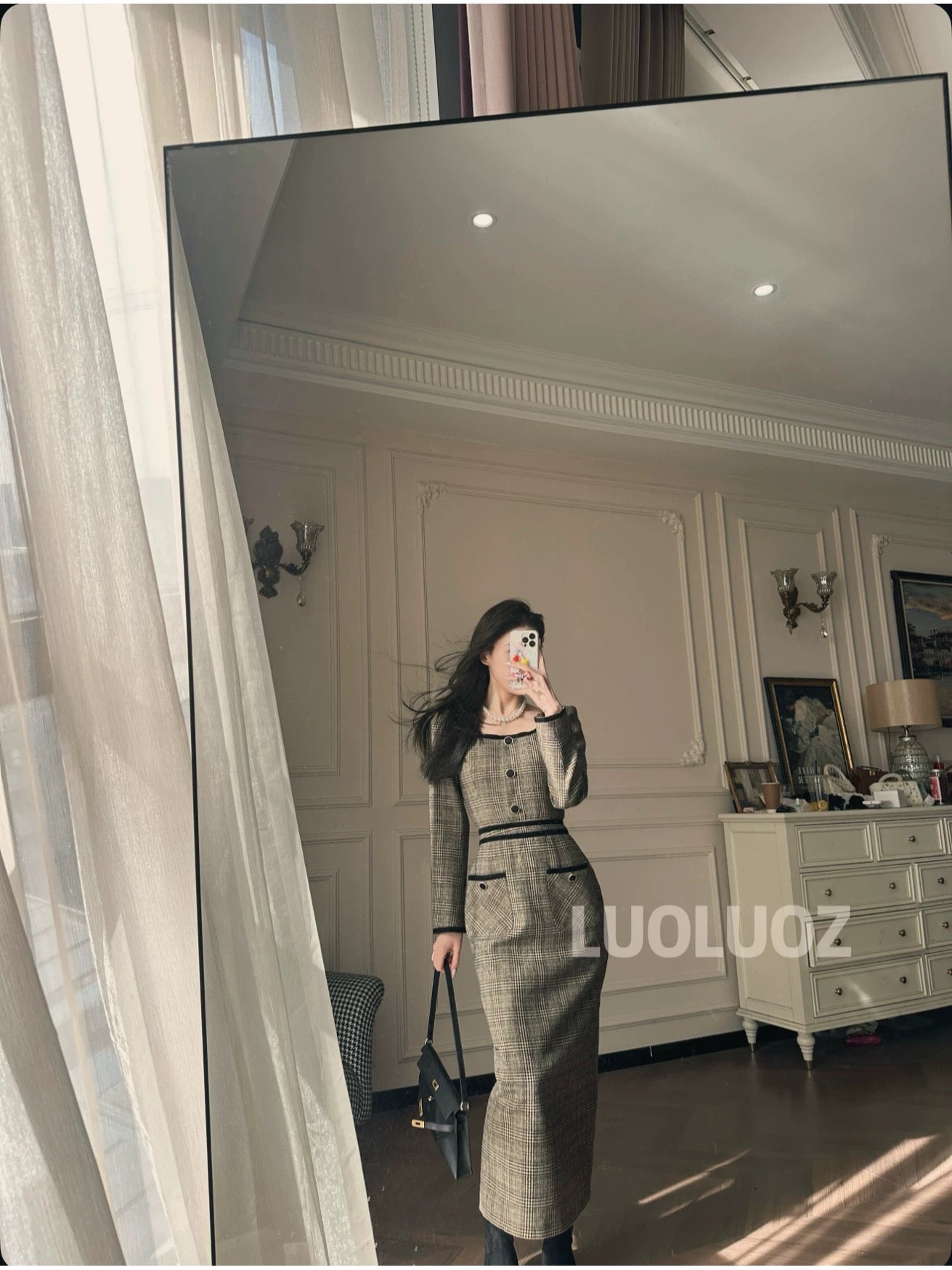 LUOLUOZ [Tea Mousse] Exquisite Color Blocking Waist-Slimming Long Dress JF111