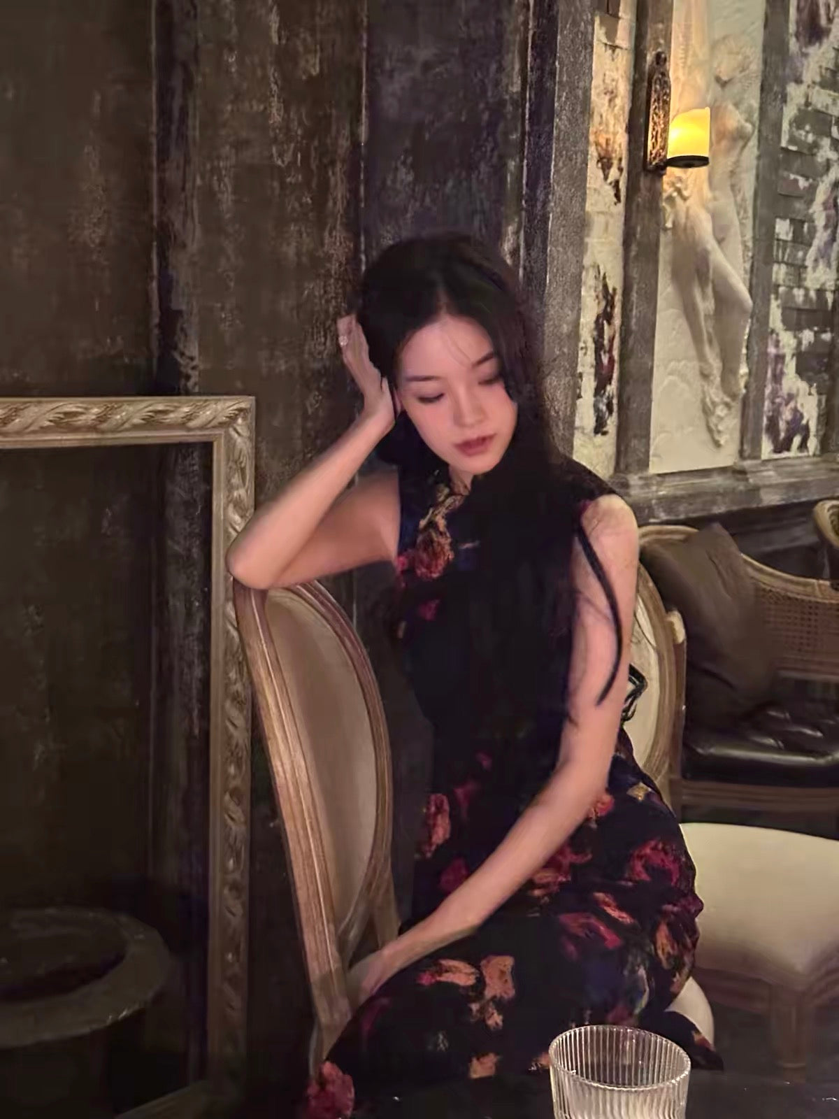 TiTi – "Blossoms" (Fan Hua) – Flocked Mesh Cheongsam (Hong Kong-Style Craftsmanship)