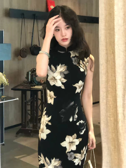 TiTi Night Lily – Black Lily: A Modernized, Sleeveless, Chinese-Style Qipao