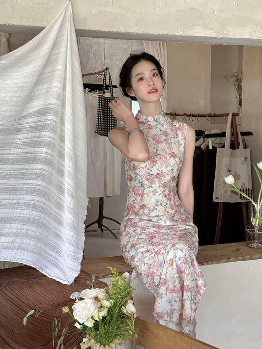 TiTi LiLi Hong Kong-Style Modernized Sleeveless Long Qipao