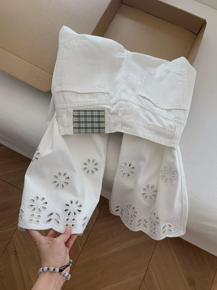 Hollow-out embroidered white slim-fit straight leg soft denim jeans, wide-leg loose fit, women's design, petite, cropped pants