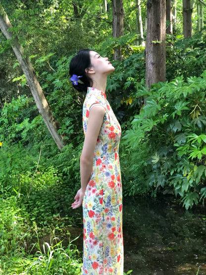 Ti" Collection – *Haitang Chun* (Begonia Spring) – Floral-Patterned, Modernized Hong Kong-Style Sleeveless Long Qipao