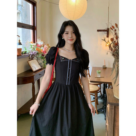 Sweet and Spicy Duoduo [Do you know it?] Black short-sleeved dress for women summer waist slimming square neck embroidered skirt