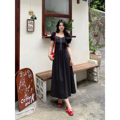 Sweet and Spicy Duoduo [Do you know it?] Black short-sleeved dress for women summer waist slimming square neck embroidered skirt