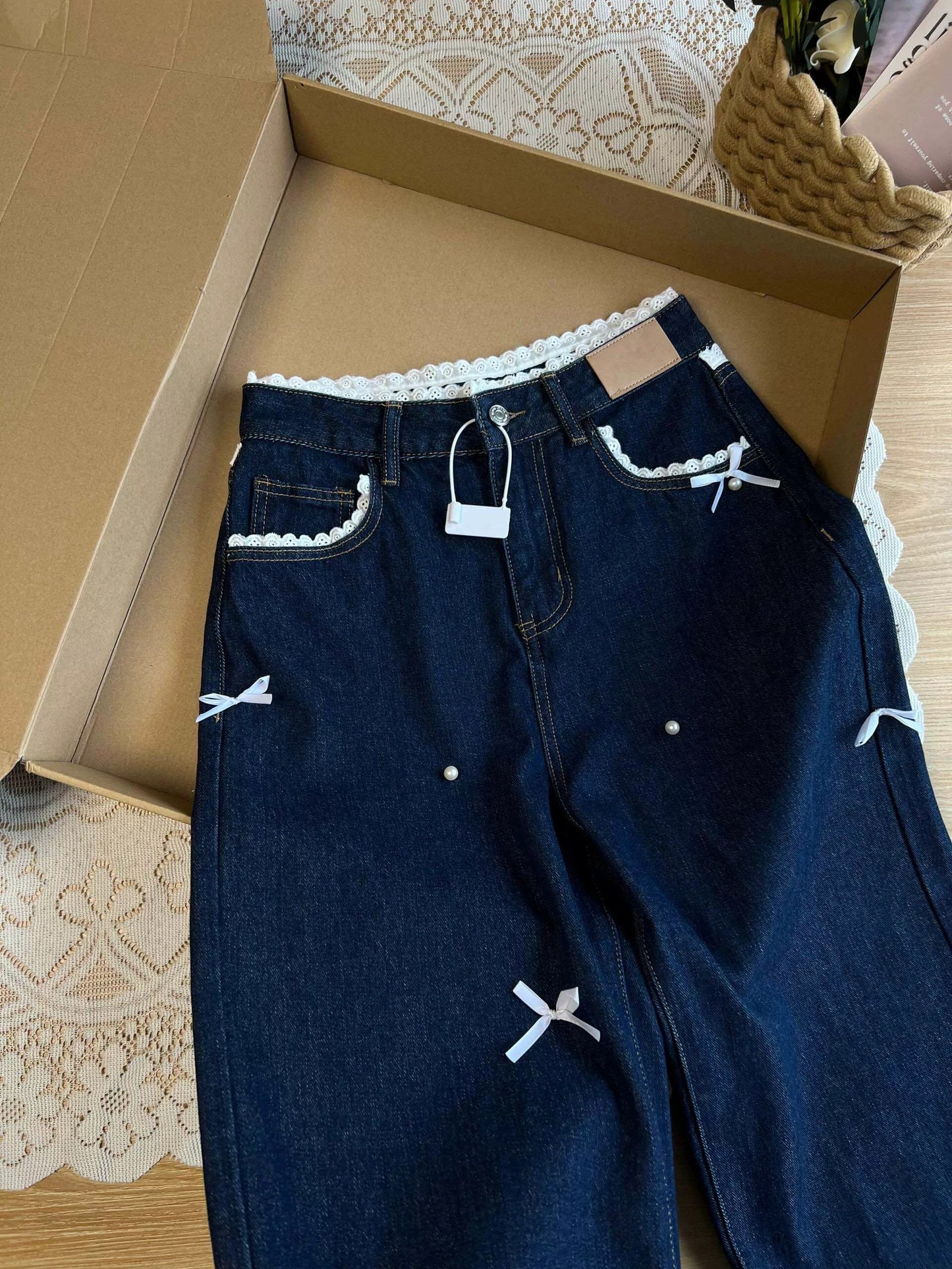 Great texture! Korean retro lace stitching bow jeans for women autumn and winter loose slim wide-leg pants
