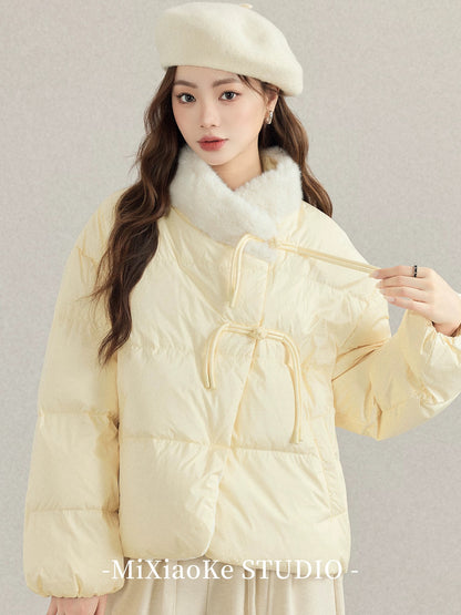 Mi Xiaoke's New Chinese Style Fold-Style Short Down Jacket for Petite Women, Warm Light Yellow Coat, Loose Fit, New Winter Style