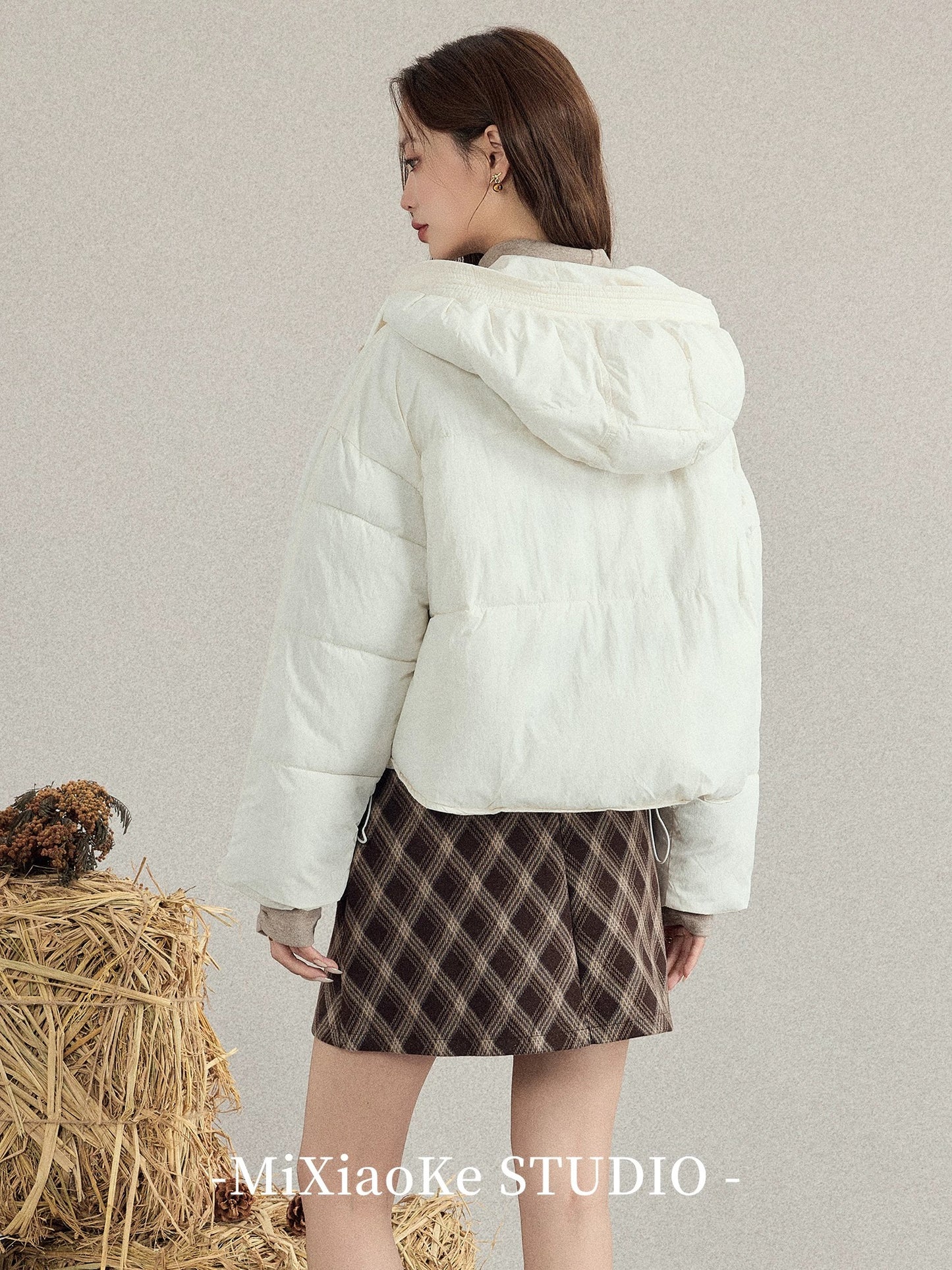 Mi Xiaoke's sweet style white hooded cotton-padded jacket, short winter style, Korean style, thickened puffer jacket, fashionable cotton-padded coat.