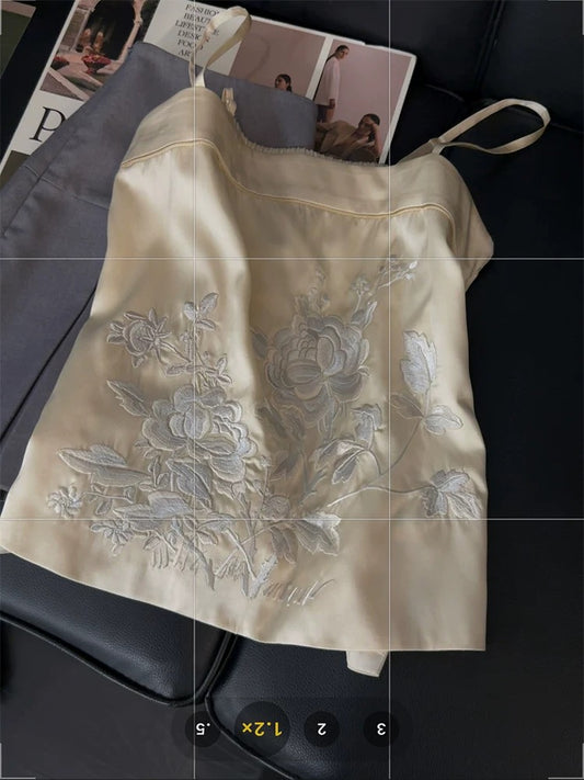New Chinese style embroidered camisole vest female Han element national style retro gentle style summer new style temperament inner top