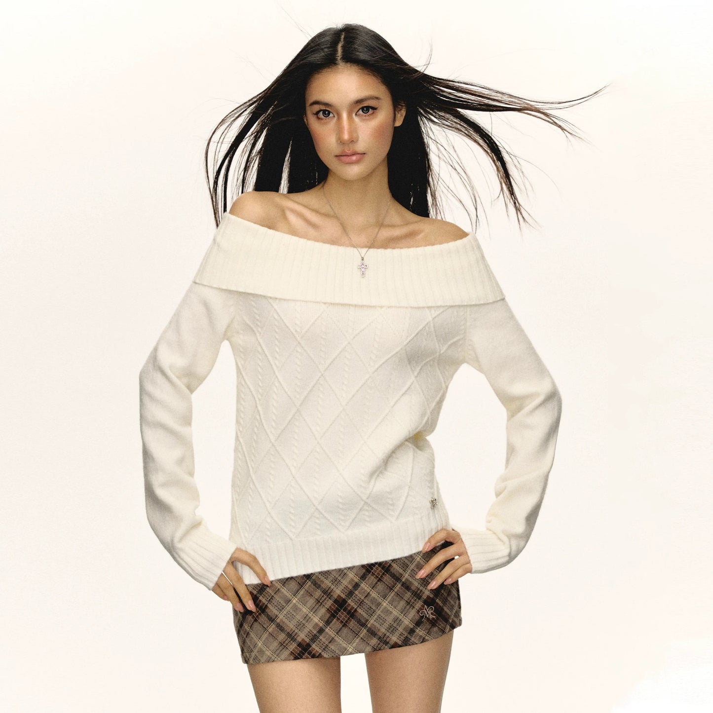Ariseism American retro high-end one-shoulder long-sleeved sweater for women in autumn and winter new inner layering top