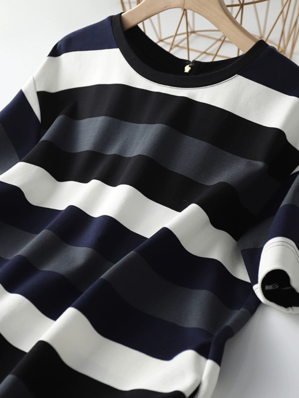 High and sexy, 800+ slimming T-shirt dresses, wide striped dresses, spring and summer new styles 2024 in the mall