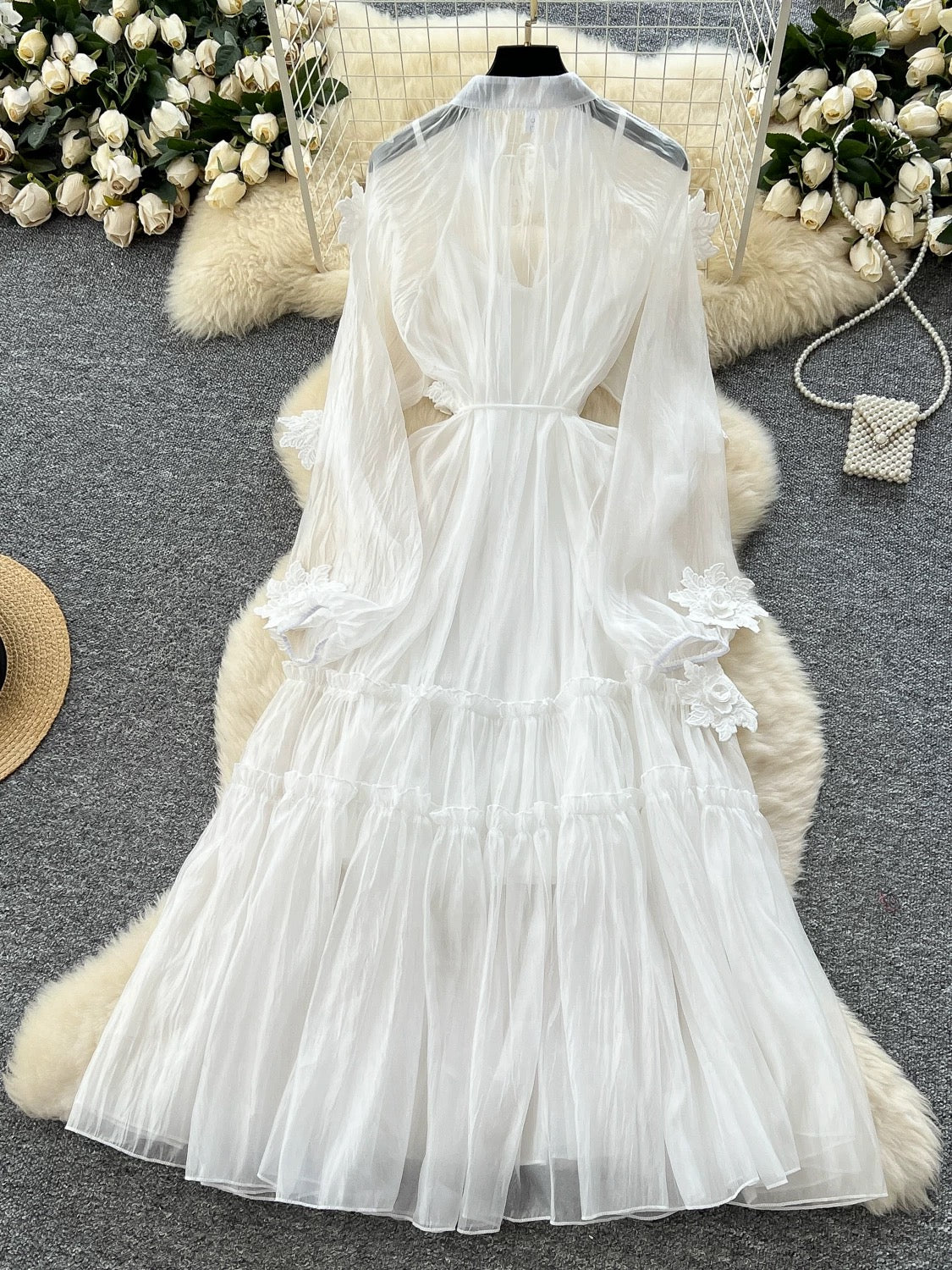 Fairy-like gentle temperament dress, 2025 new style, French three-dimensional floral tie-waist thin mesh vacation dress