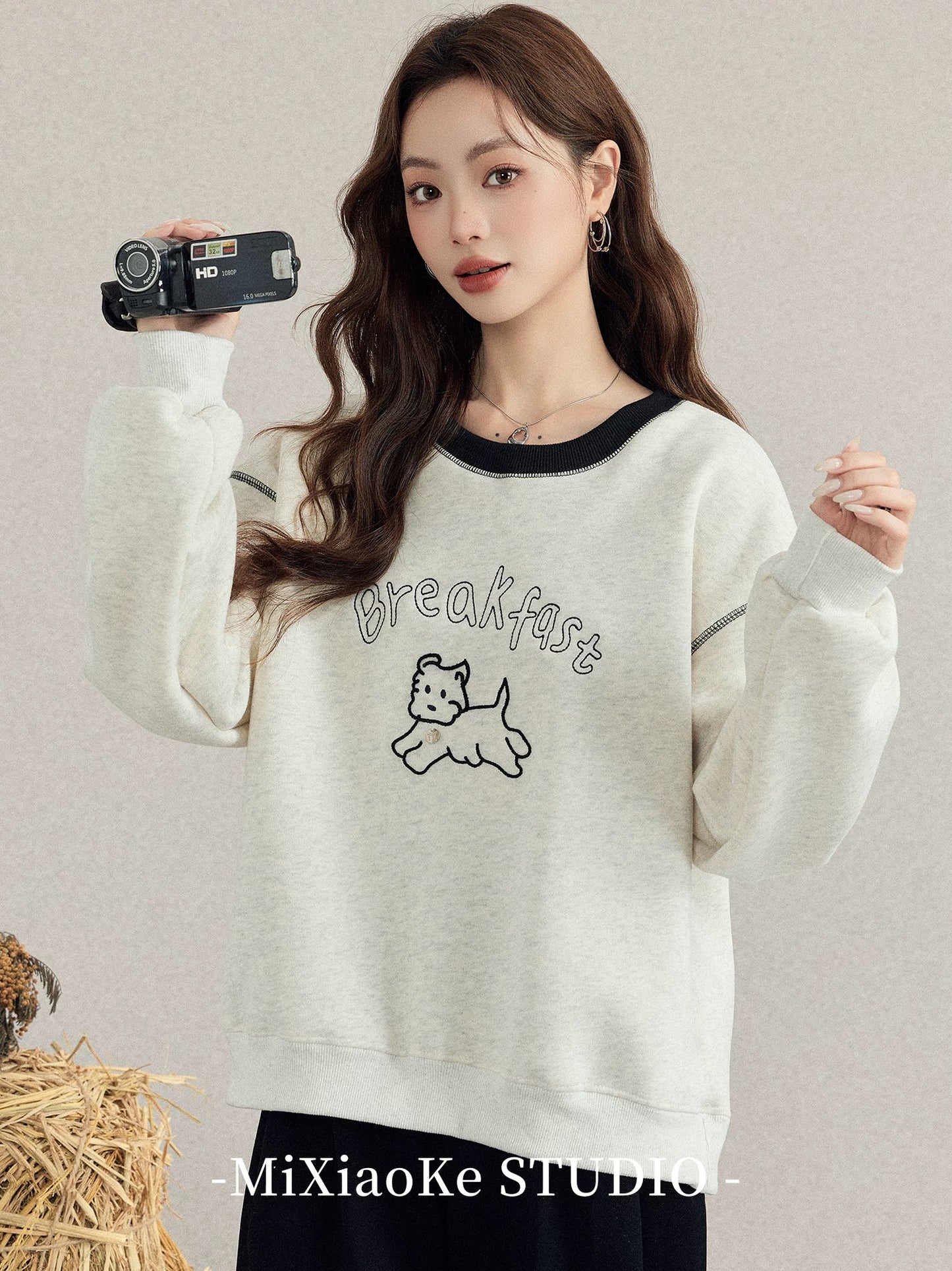 Mi Xiaoke Cartoon Puppy Embroidered Fleece Sweatshirt for Women, 2025 New Autumn and Winter Lazy Fleece Round Neck Long Sleeve Top