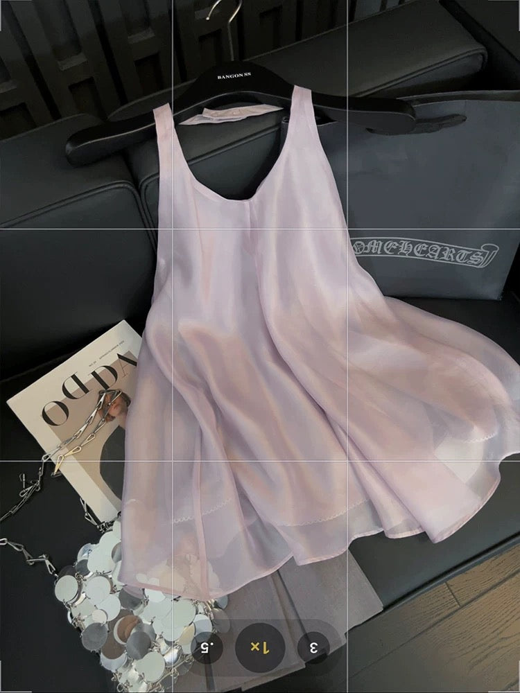 Zhao Lusi same style halter neck dress female age reduction playful gentle style 2025 new backless flower bud puffy short skirt