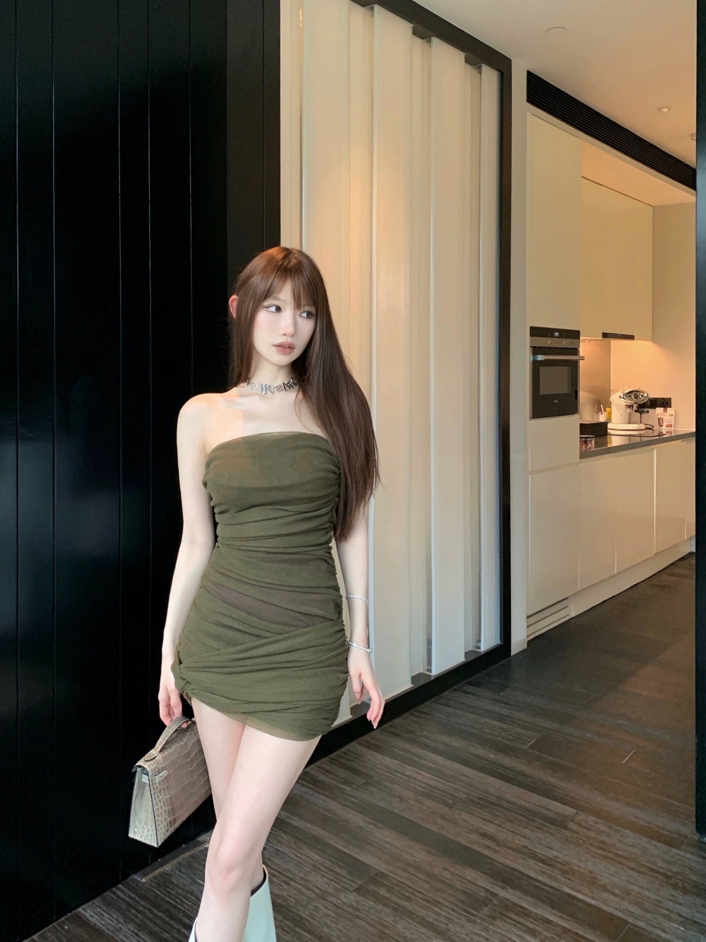 CHICYOU Dark Green Super White Design Mesh Twist Dress Slimming Versatile Sexy Tube Skirt
