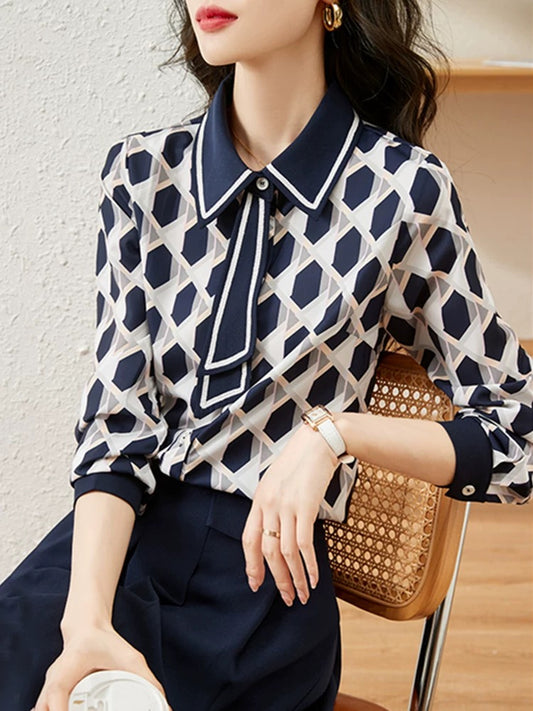 Design sense contrast color printing long sleeve shirt women's autumn wear 2025 autumn new style niche unique exquisite top