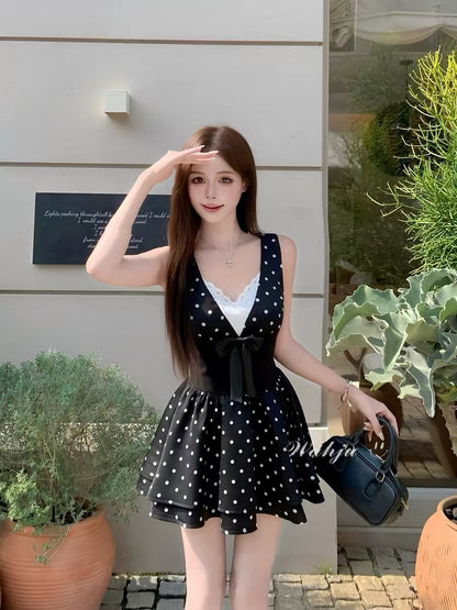 WAHJU's Heart-Fluttering Polka Dot Summer French Retro V-Neck Lace Patchwork Princess Dress for Women