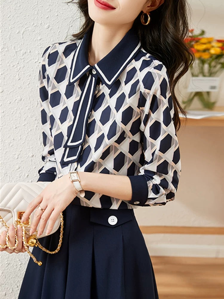 Design sense contrast color printing long sleeve shirt women's autumn wear 2025 autumn new style niche unique exquisite top