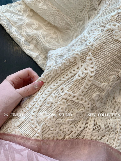 French-style hollowed-out crochet bodycon midi skirt, women's spring 2026 new style, high-end slimming and elegant fishtail skirt.