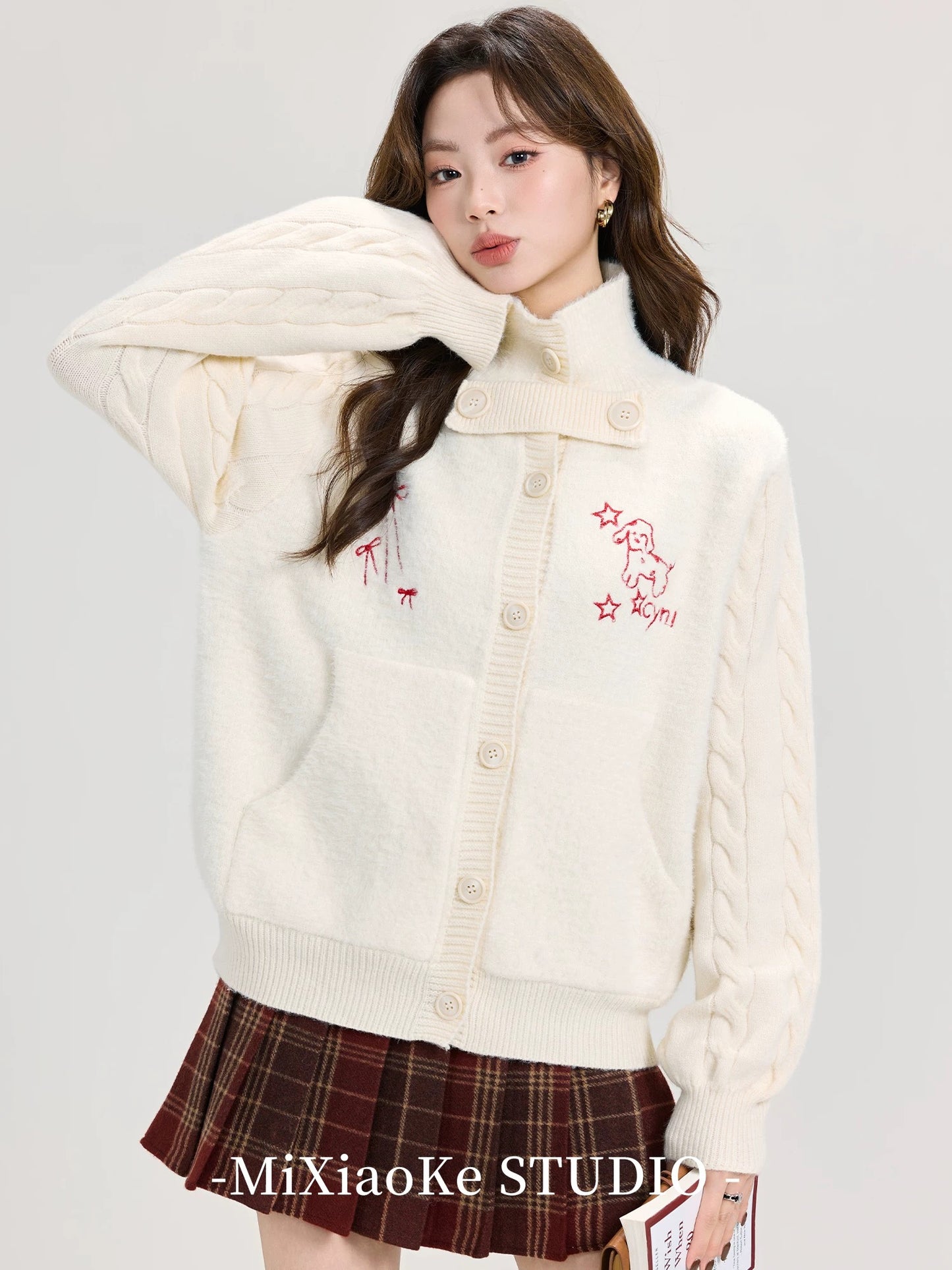 Mi Xiaoke White Patchwork Knitted Sweater Cardigan for Women, Autumn and Winter, Petite, Short, Quilted, Fleece-lined, Thickened