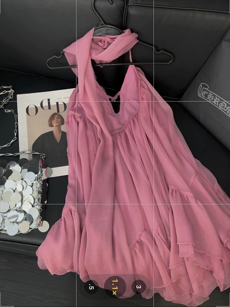 Pink fairy-like halter neck suspender dress, new summer style, sweet V-neck, sexy short skirt.