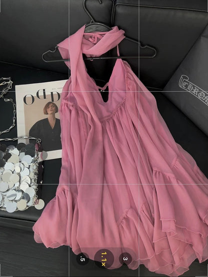 Pink fairy-like halter neck suspender dress, new summer style, sweet V-neck, sexy short skirt.