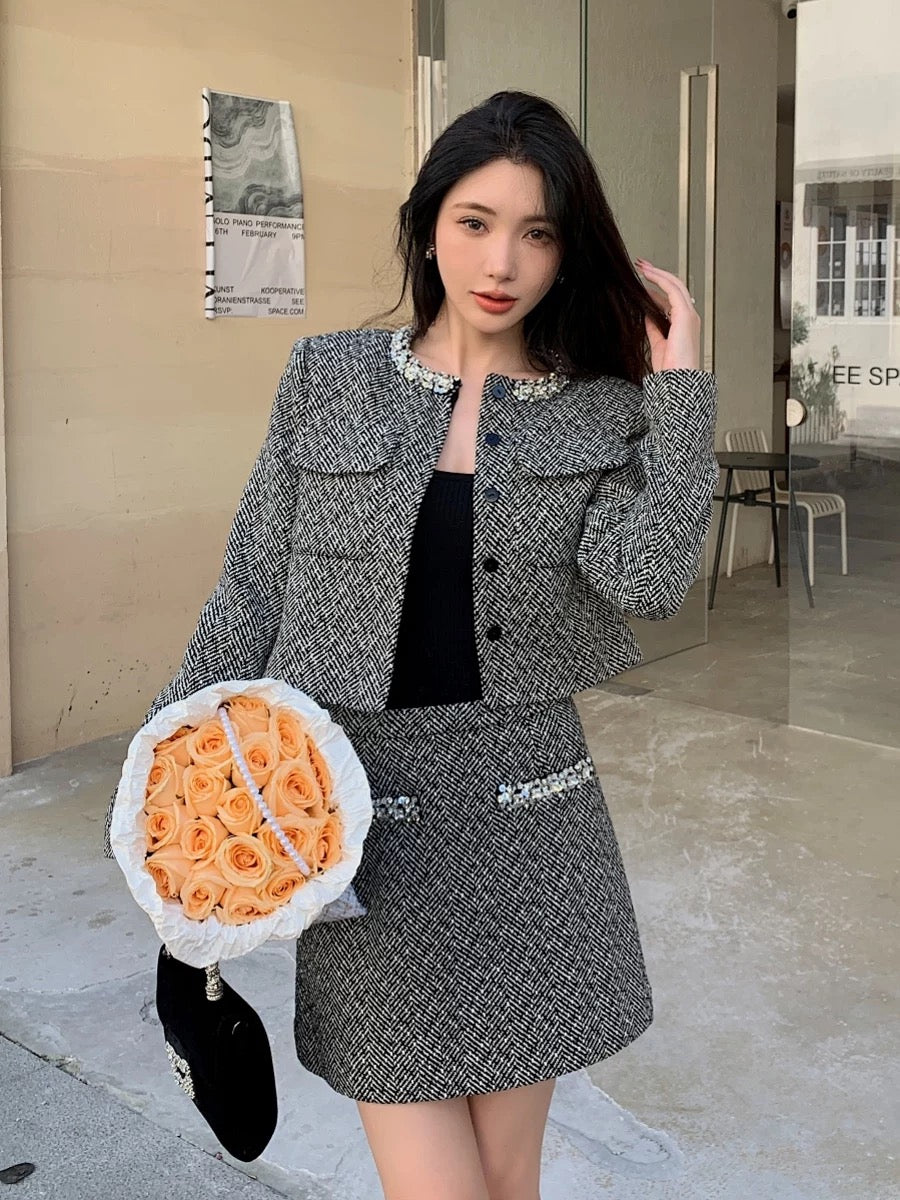 New autumn clothing for women, gray long-sleeved tops, jackets, high-waisted skirts, rich miu style outfits, small fragrant style suits