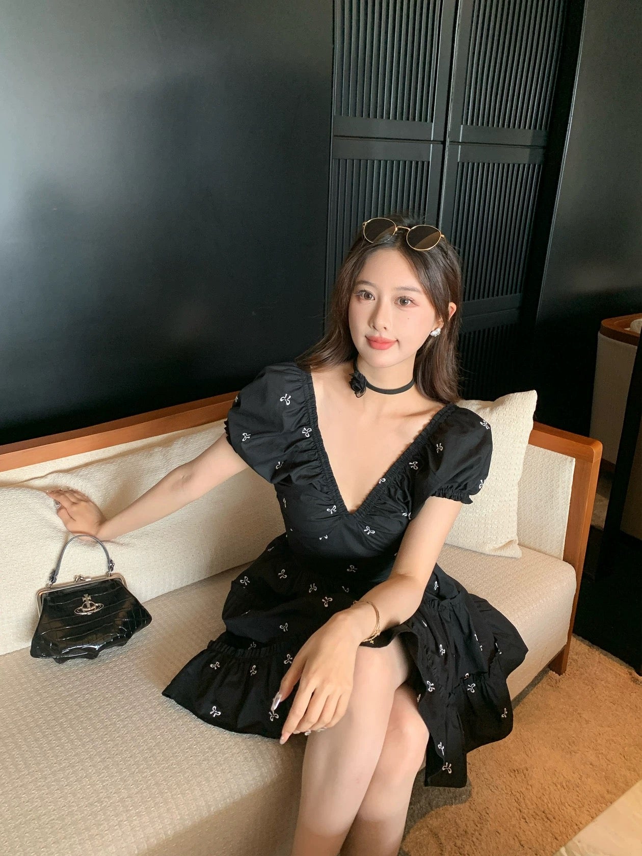 Summer home small bow embroidery French style V-neck waist slimming little black skirt puff sleeve dress for women