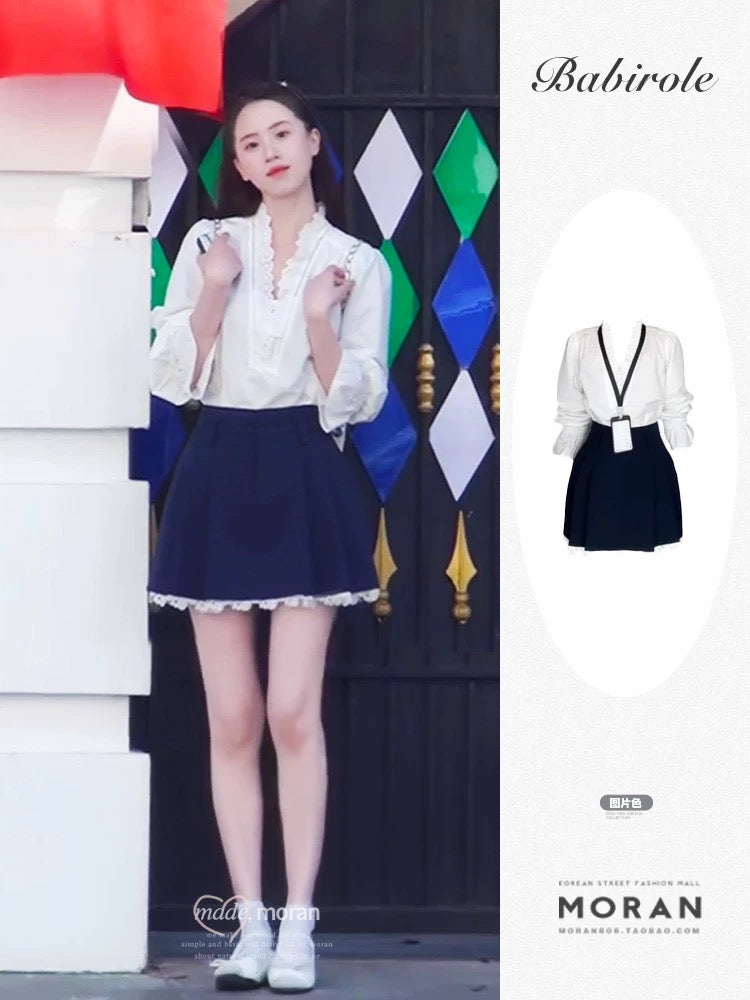 A complete set of Korean style temperament and high-end V-neck design for a niche white shirt and short skirt two-piece suit