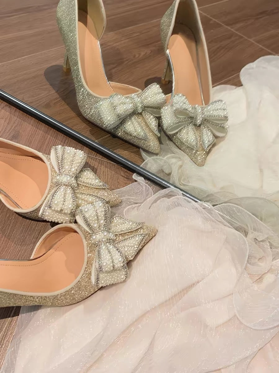 Artisan's Encounter Sheepskin Xiuhe Wedding Dress Reversible Wedding Shoes for Petite Brides - Champagne-Colored Stiletto Heels with Side Openings