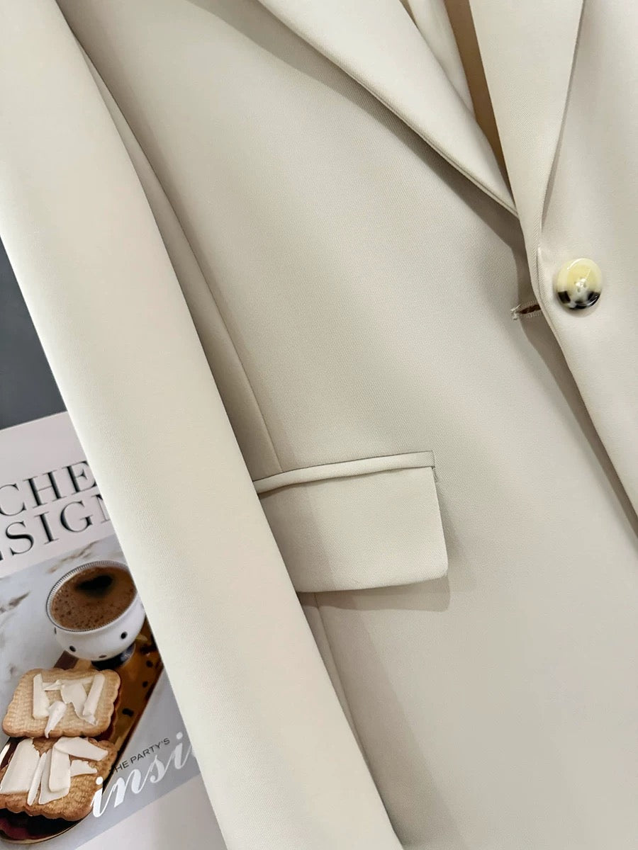 Off-white simple casual suit jacket for women 2024 new spring and autumn goddess fan British style commuting small suit