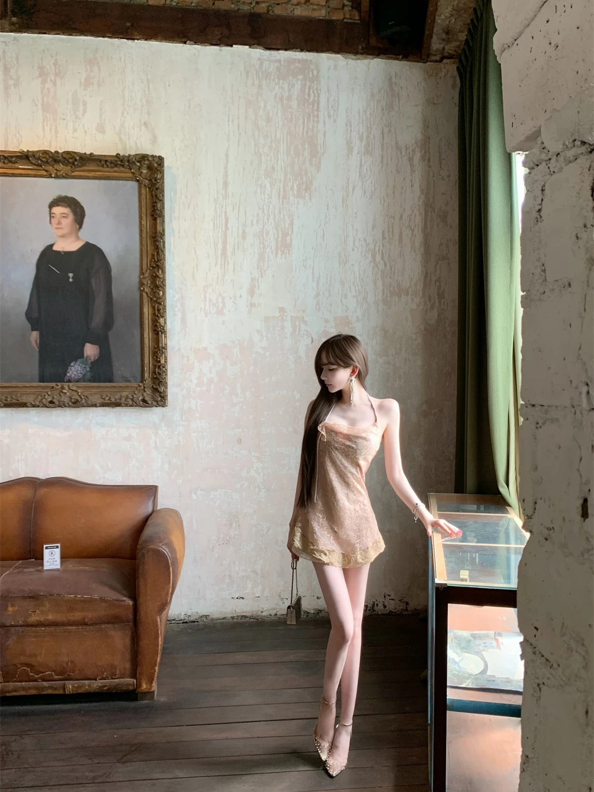 Kikimy 【Timeless Gold】Custom-made lace twill dress in champagne gold.