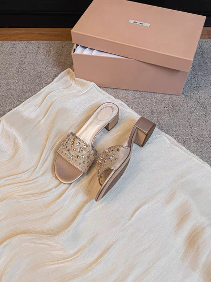 Exquisite craftsmanship—diamond-encrusted women's slippers, elegant and refined, perfectly paired with evening gowns and banquets, featuring a stiletto heel, a new arrival for Summer 2026.