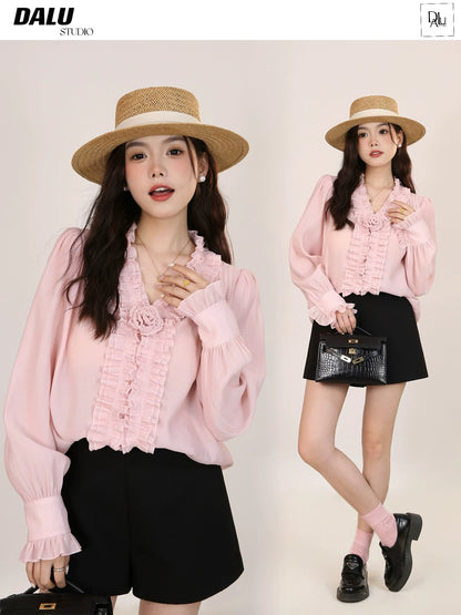 DALU "Under the Cherry Blossom Tree" long-sleeved pink chiffon shirt with earring design and lightweight feel. Detachable brooch