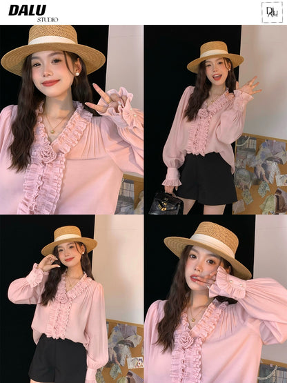 DALU "Under the Cherry Blossom Tree" long-sleeved pink chiffon shirt with earring design and lightweight feel. Detachable brooch
