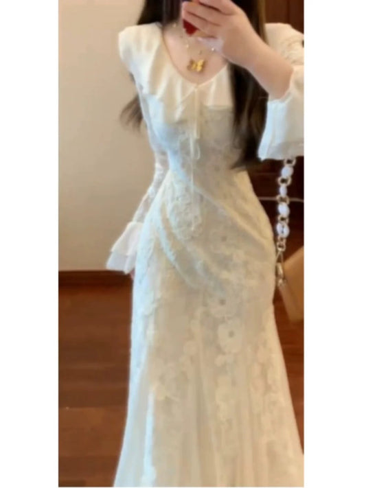 French-style V-neck lace long-sleeved dress, Korean-style high-end feel, unique and beautiful fishtail skirt, 2026 winter.