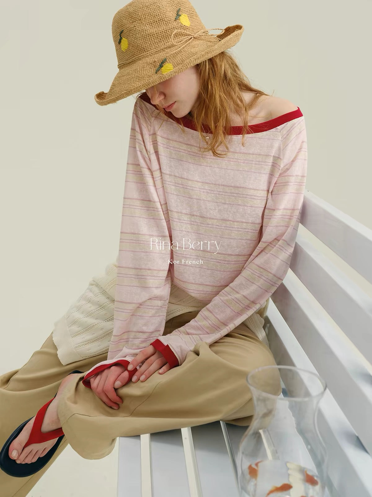Rina Berry Color-Block Striped Long-Sleeve T-Shirt – A Stylish, Loose-Fit, Slimming Crew-Neck Top for Autumn, Perfect for Daily Wear or Commuting