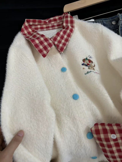 Korean-style, elegant plaid sweater coat with a touch of Chanel flair, perfect for winter. New style for women, size 25. Slimming and sophisticated.