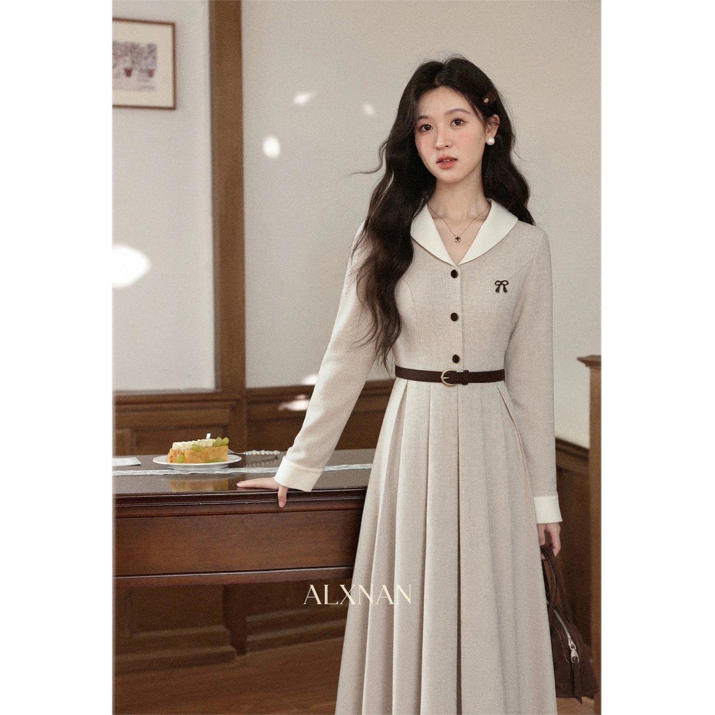 "Deer Facing South [Searching for Autumn with Deer] French-style Commuter Faux Two-Piece Color-Blocked Mid-Length Dress for Women"
