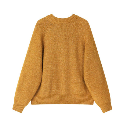 XinmonLee's stylish and elegant round-neck sweater with bow tie and fashionable winter sweater