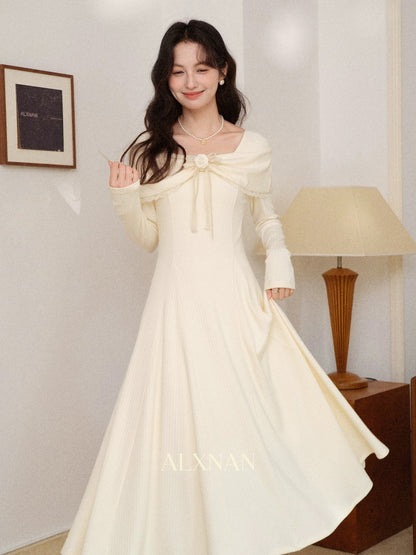 Lu Xiangnan's "Gentle Concerto" French-style Knitted Dress for Women, Autumn/Winter, Design-forward, Waist-cinching, Apricot Long-sleeved Dress