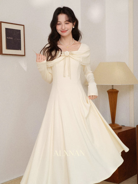 Lu Xiangnan's "Gentle Concerto" French-style Knitted Dress for Women, Autumn/Winter, Design-forward, Waist-cinching, Apricot Long-sleeved Dress