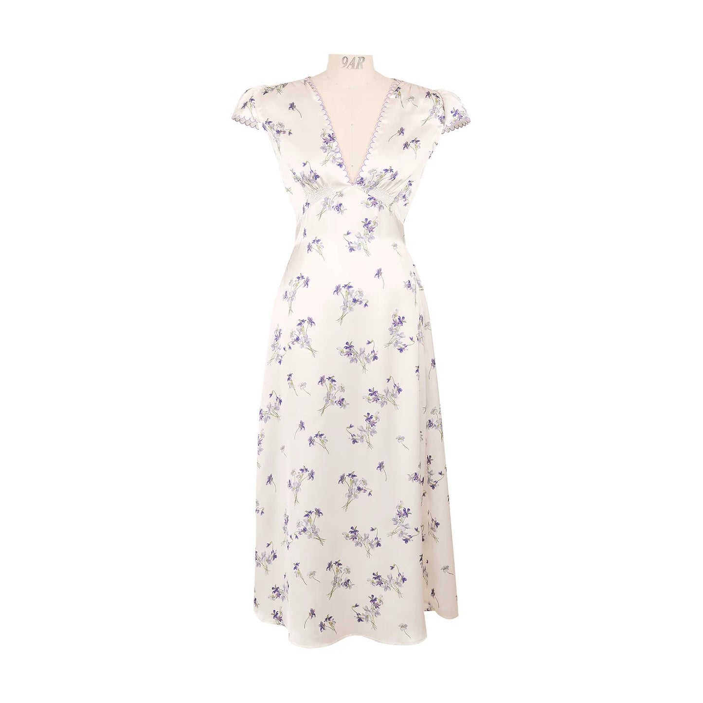 Mummy Cat laying eggs [Penhaligon's] French romantic embroidered floral holiday satin dress