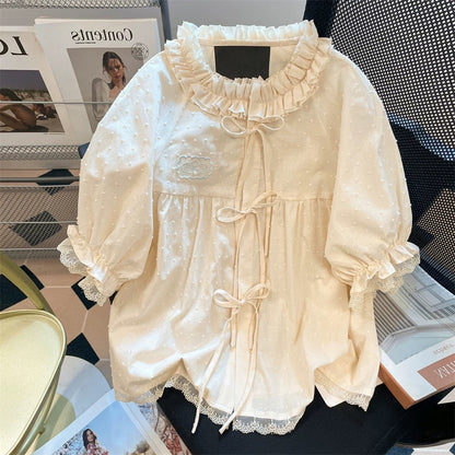 Petite sweet and cute bow tie embroidered shirt, new summer style for men and women, slimming lace collar short top