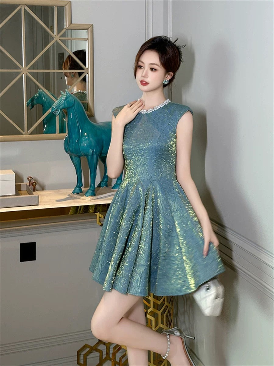 2024 new summer style light luxury and high-end sense of temperament socialite small fragrant style sleeveless dress women's waist slimming skirt