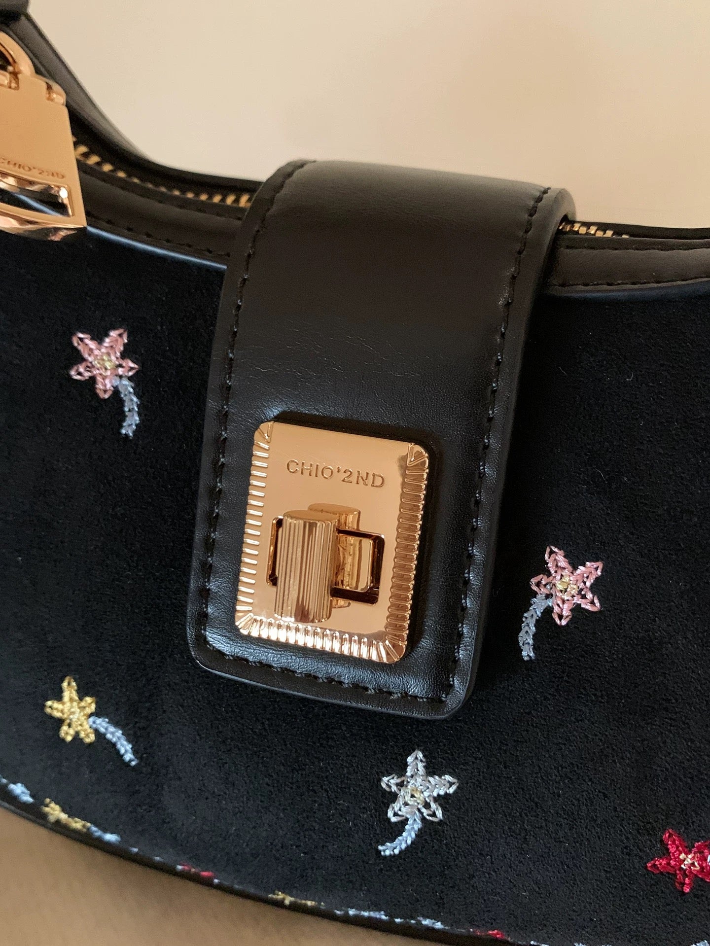 Chio2nd Colorful Dream Embroidered Mini Crescent Moon Shoulder Bag for Women, Autumn/Winter Style.
