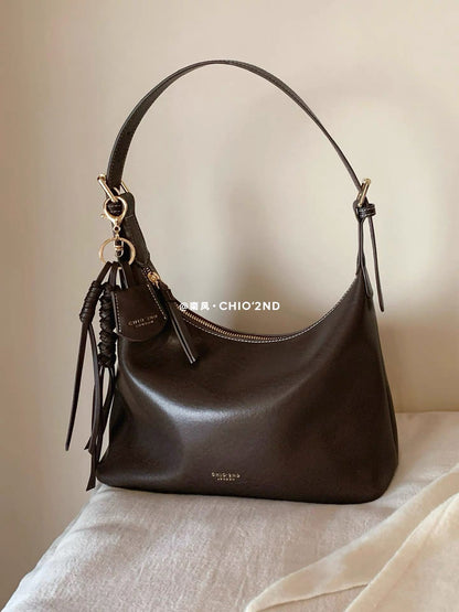 Chio2nd cowhide hibiscus tote bag, versatile large shoulder/crossbody bag for everyday commuting.