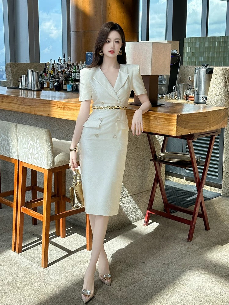 Waist chain splicing suit collar double-breasted dress 2024 summer new style sweet young style age-reducing professional women's wear