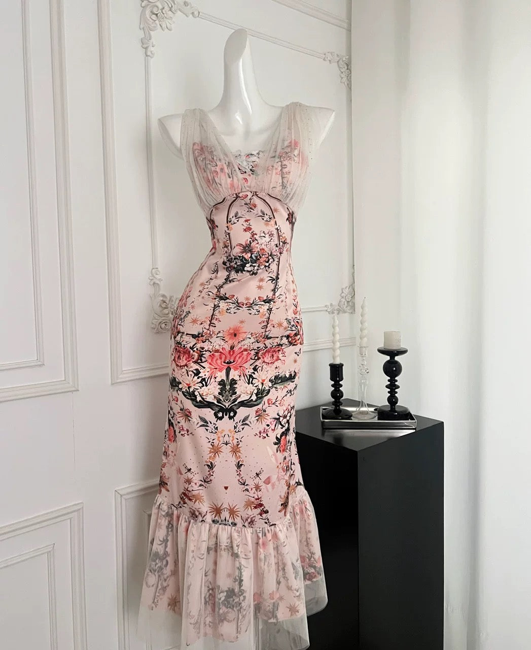 Miyou is not as rich as you are. The full-positioned pattern is beautiful and unknowingly cute fishtail skirt