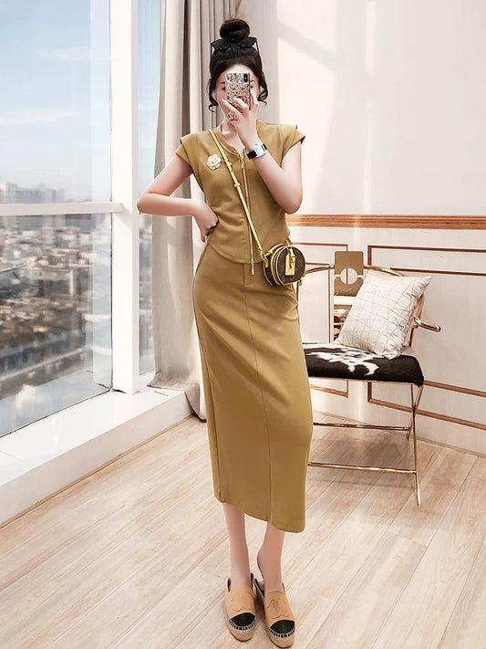 Mature Royal Sister Women's Suit Autumn 2024 New Summer Top and Half Skirt Two-piece Commuting Socialite Temperament Suit
